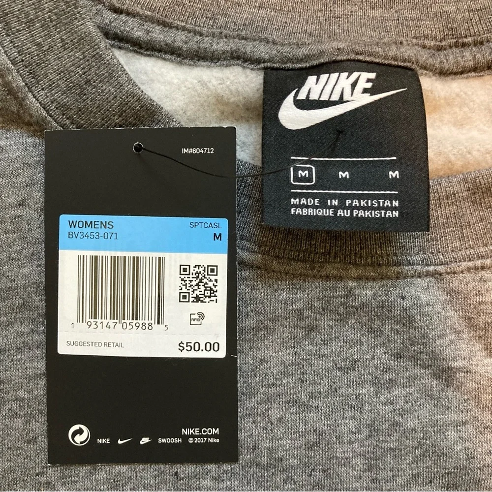 Nike Women’s Pullover Sweatshirt Grey White Swoosh Size Medium NWT - Picture 6 of 10
